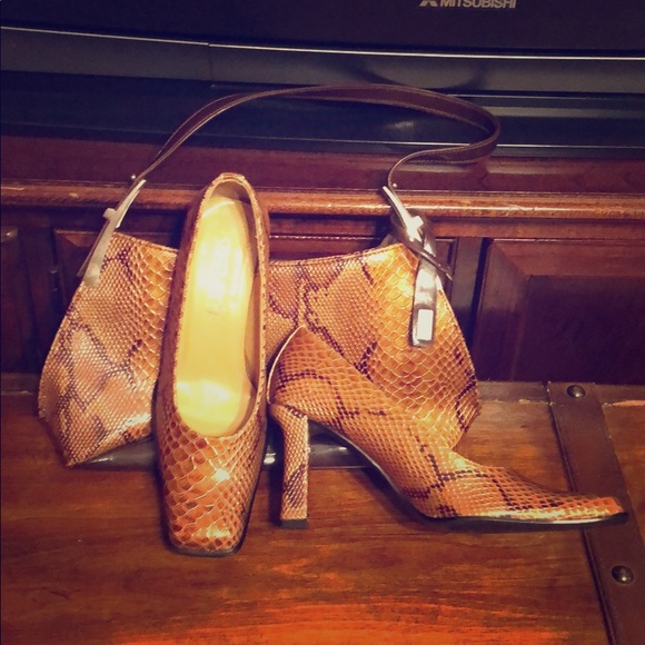 Shoes/Purse - Picture 1 of 1